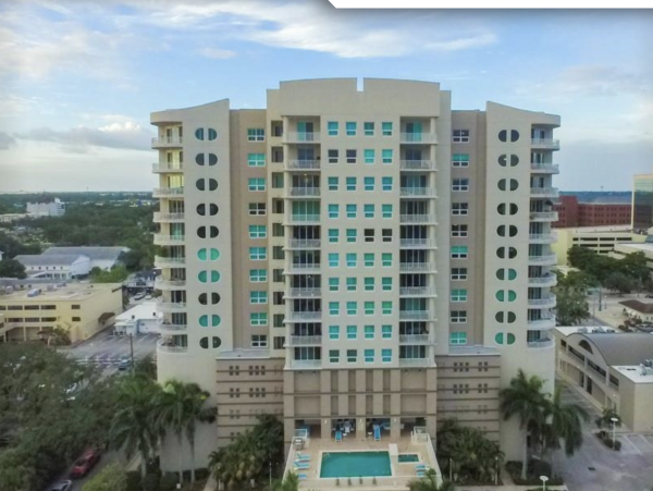 Two Bedroom Vacation Condo in Sarasota Sleeps 4 Guests